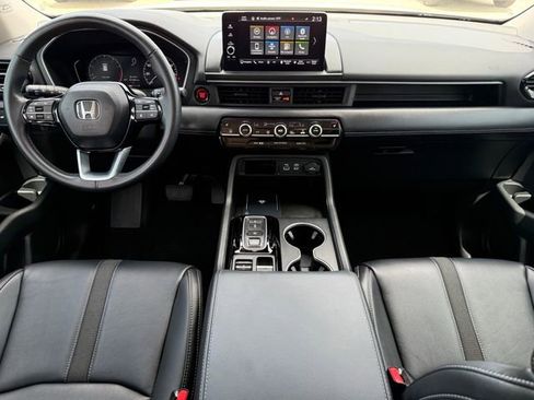 Used 2024 Honda Pilot Touring image 20