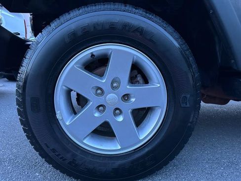 Used 2007 Jeep Wrangler X AWD/4WD image 25