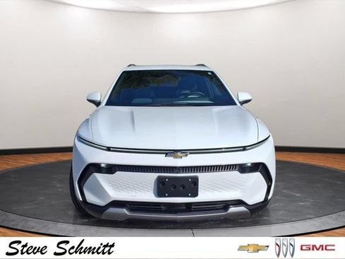 Used 2024 Chevrolet Equinox EV LT FWD image 27