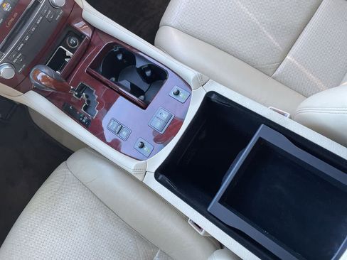 Used 2012 Lexus LS 460 image 26