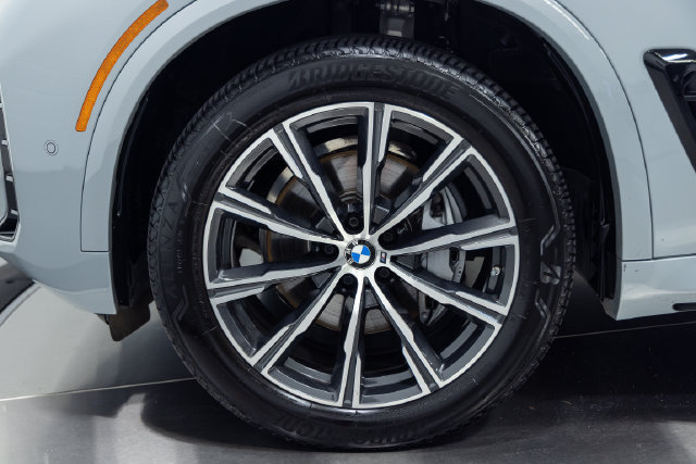 Used 2026 BMW X5 xDrive40i AWD/4WD image 27