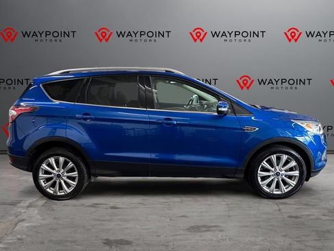 Used 2017 Ford Escape Titanium FWD image 8