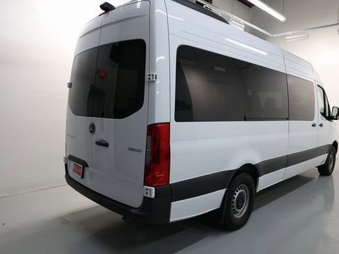 Used 2025 Mercedes-Benz Sprinter 2500 image 44