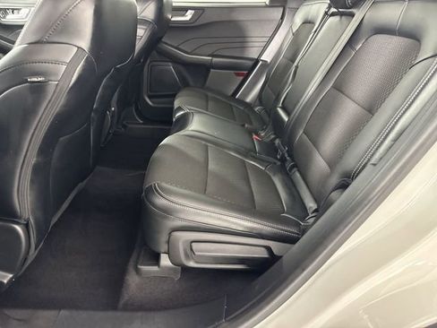 Used 2023 Ford Escape SE FWD image 23