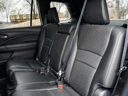 Used 2020 Honda Passport Touring image 16