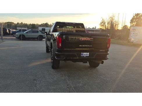 Used 2023 GMC Sierra 2500 AT4 w/ AT4 Preferred Package image 7