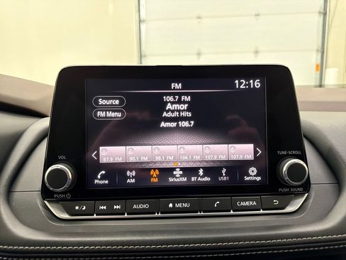Used 2023 Nissan Rogue SV AWD/4WD image 19