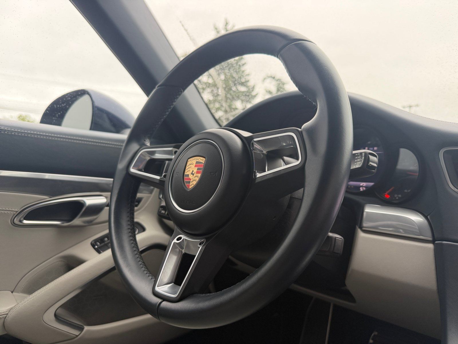 Used 2019 Porsche 911 Carrera 4S AWD/4WD image 23