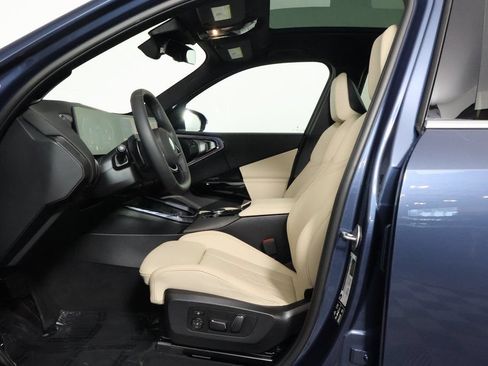 Used 2026 BMW X3 xDrive30i w/ Convenience Package AWD/4WD image 10