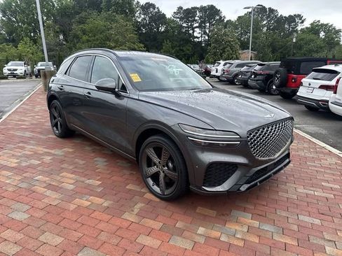 Used 2024 Genesis GV70 3.5T Sport w/ Sport Prestige Package AWD/4WD image 19