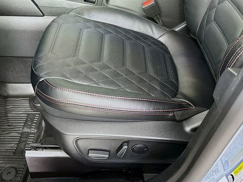 Certified 2024 Ford Escape ST-Line Elite w/ Premium Technology Package image 30