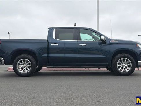 Used 2022 Chevrolet Silverado 1500 LTZ w/ Technology Package AWD/4WD image 3