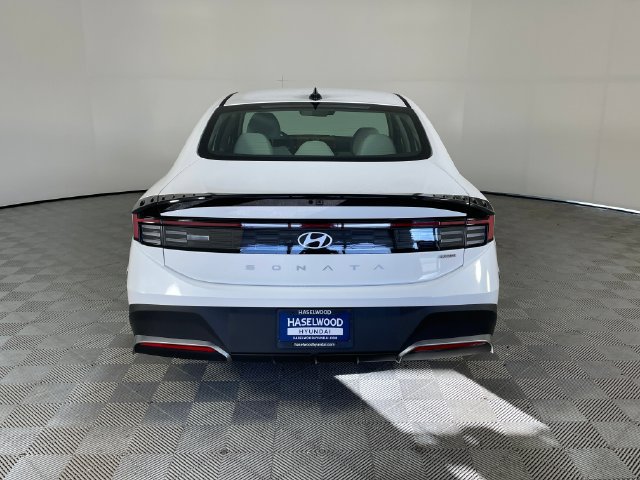 New 2026 Hyundai Sonata Blue FWD image 18