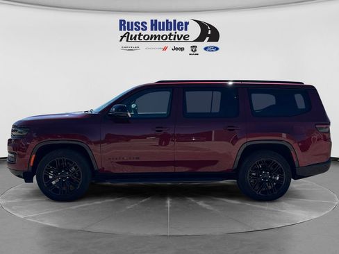 Used 2024 Jeep Wagoneer Series II AWD/4WD image 2