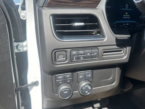 Used 2022 Chevrolet Tahoe Z71 AWD/4WD image 15