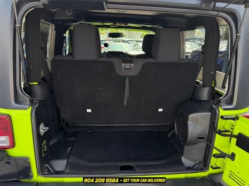 Used 2013 Jeep Wrangler Rubicon w/ PWR Convenience Group AWD/4WD image 24