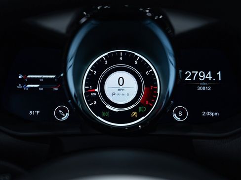 Used 2019 Aston Martin V8 Vantage Coupe RWD image 17