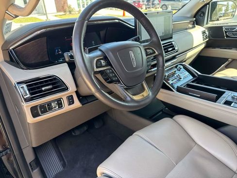 Certified 2024 Lincoln Navigator Reserve AWD/4WD image 21