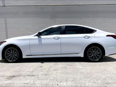 Used 2018 Genesis G80 3.3T Sport RWD image 3