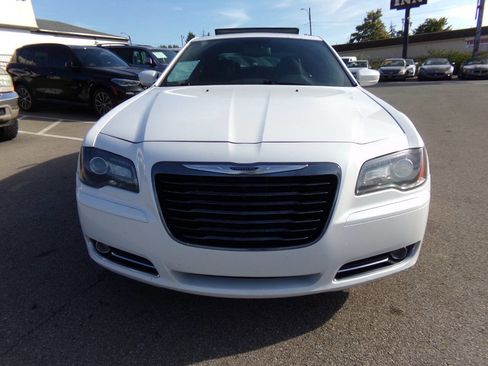 Used 2014 Chrysler 300 S image 7