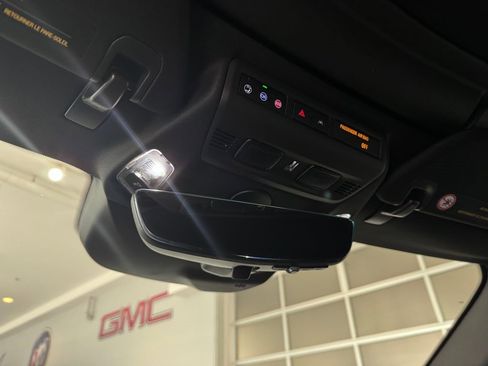 Certified 2024 Chevrolet Corvette Stingray Coupe w/ Z51 Performance Package image 21