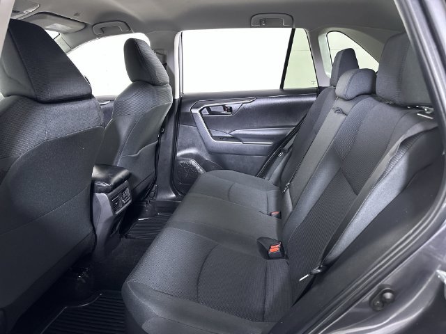 Used 2024 Toyota RAV4 LE AWD/4WD image 26