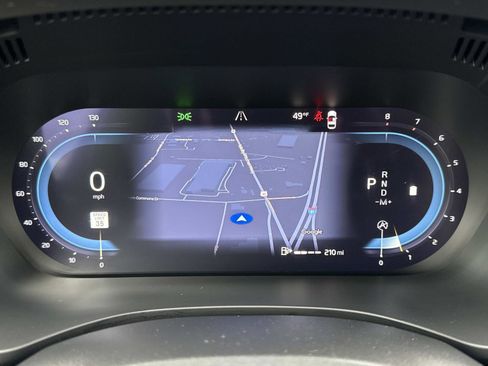 Used 2023 Volvo XC60 B5 Ultimate w/ Climate Package image 12