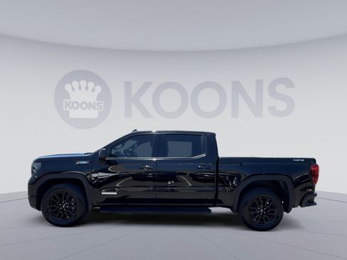 Used 2025 GMC Sierra 1500 Elevation AWD/4WD image 2