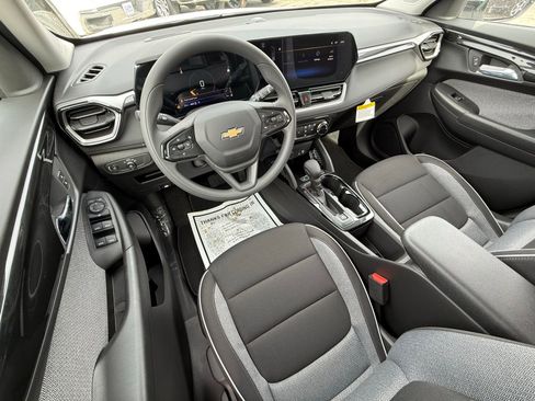 New 2026 Chevrolet TrailBlazer LT AWD/4WD image 12