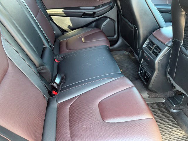 Used 2020 Ford Edge Titanium w/ Equipment Group 301A AWD/4WD image 11
