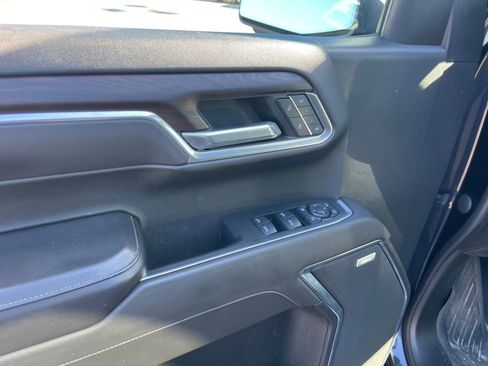 Used 2022 GMC Sierra 1500 SLT w/ SLT Convenience Package image 14