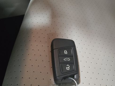 Used 2019 Volkswagen Jetta S FWD image 32