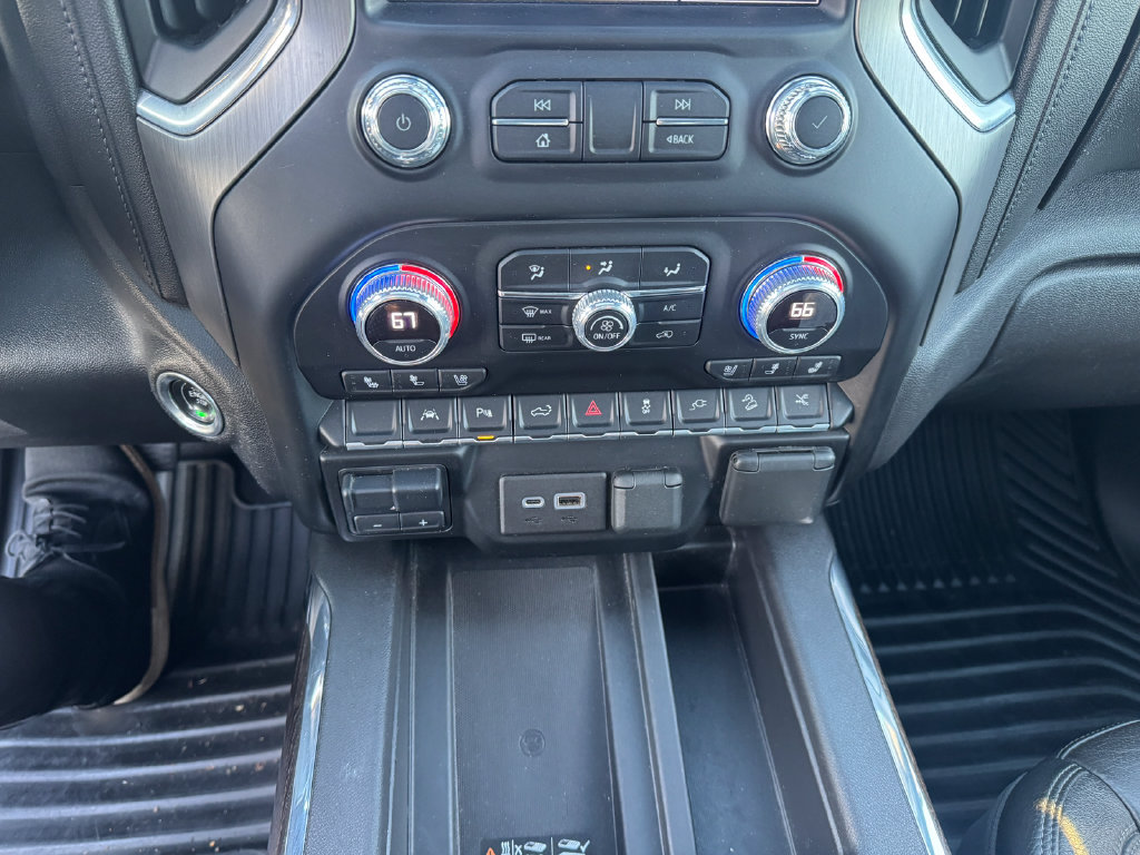 Used 2022 GMC Sierra 1500 Denali w/ Denali Premium Package AWD/4WD image 18