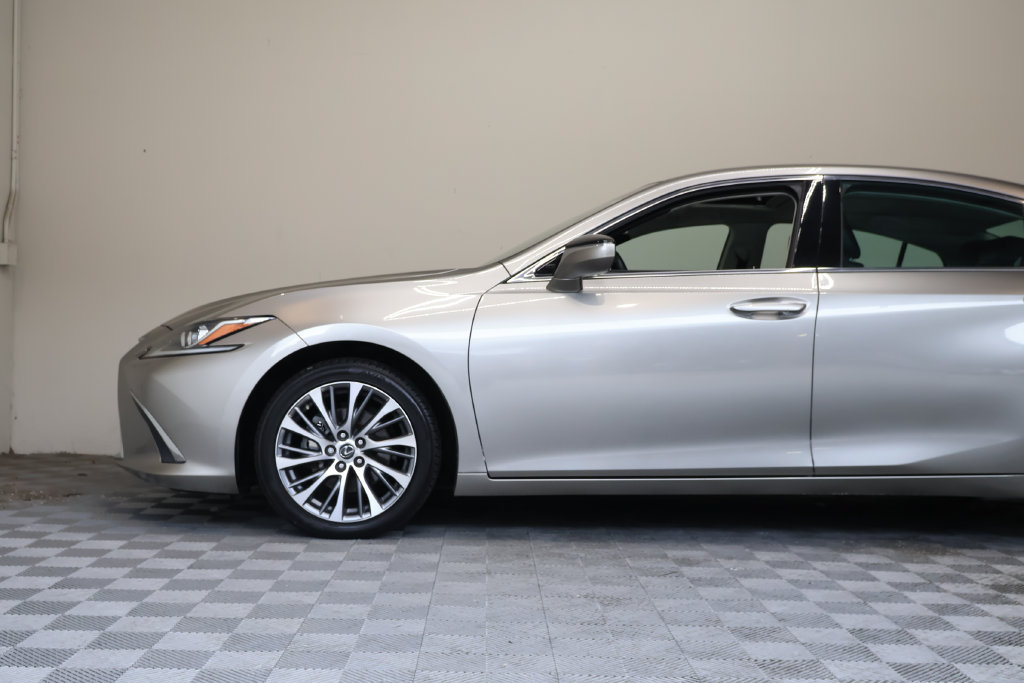 Used 2021 Lexus ES 250 w/ Premium Package AWD/4WD image 8