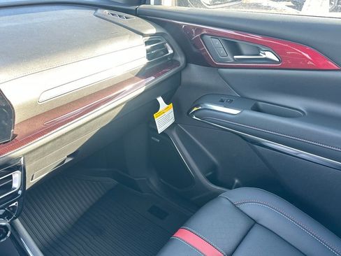 New 2026 Chevrolet Traverse RS w/ LPO, Floor Liner Package image 18