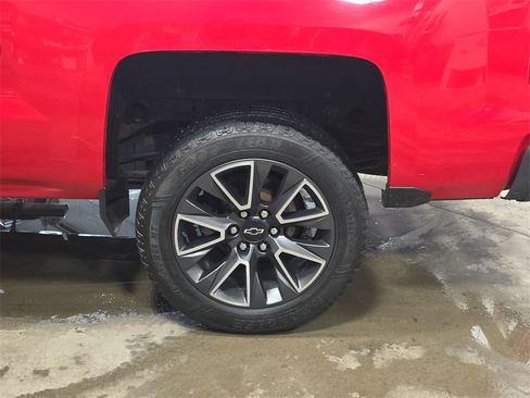 Used 2017 Chevrolet Silverado 1500 LT w/ All Star Edition image 29