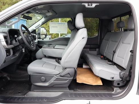 New 2026 Ford F550 4x4 Supercab Super Duty image 22