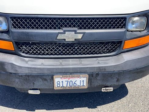 Used 2013 Chevrolet Express 2500 RWD image 40