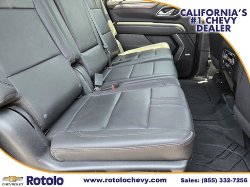 Used 2023 Chevrolet Suburban RST w/ Luxury Package AWD/4WD image 13