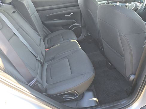 Used 2025 Hyundai Tucson SE image 14