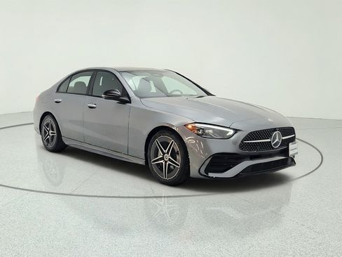 Used 2022 Mercedes-Benz C 300 Sedan image 3