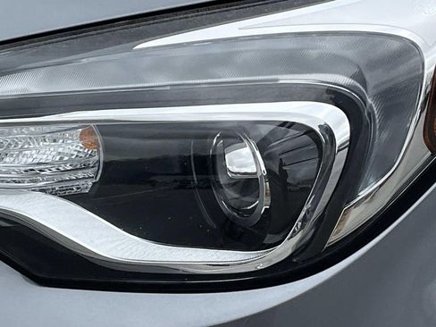 Used 2020 Buick Envision Preferred image 9