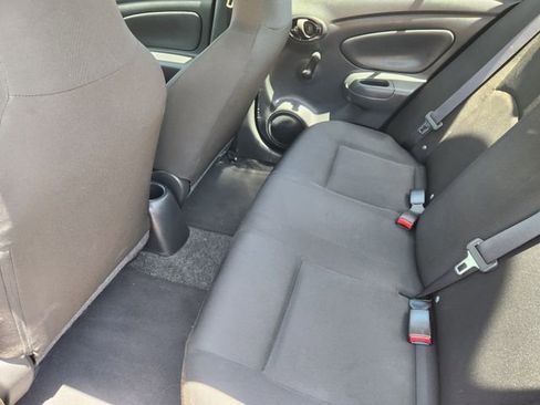 Used 2016 Nissan Versa S FWD image 28