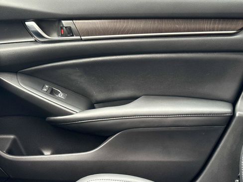 Certified 2021 Honda Accord EX-L image 23