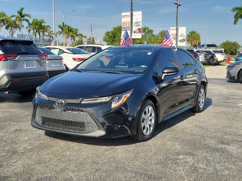Used 2022 Toyota Corolla LE FWD image 6