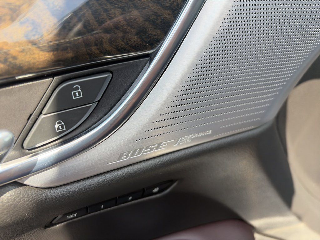 Used 2023 Cadillac XT6 Premium Luxury FWD image 19