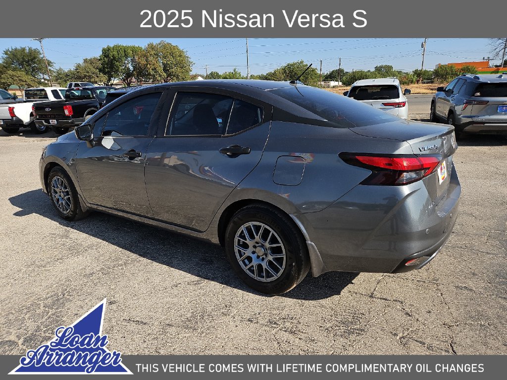 Used 2025 Nissan Versa S FWD image 8