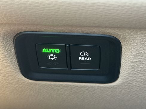 New 2026 Porsche Cayenne image 30