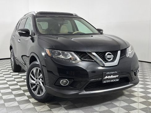 Used 2015 Nissan Rogue SL w/ SL Premium Package image 2