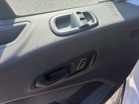 New 2024 Ford Transit 250 148 Medium Roof image 13